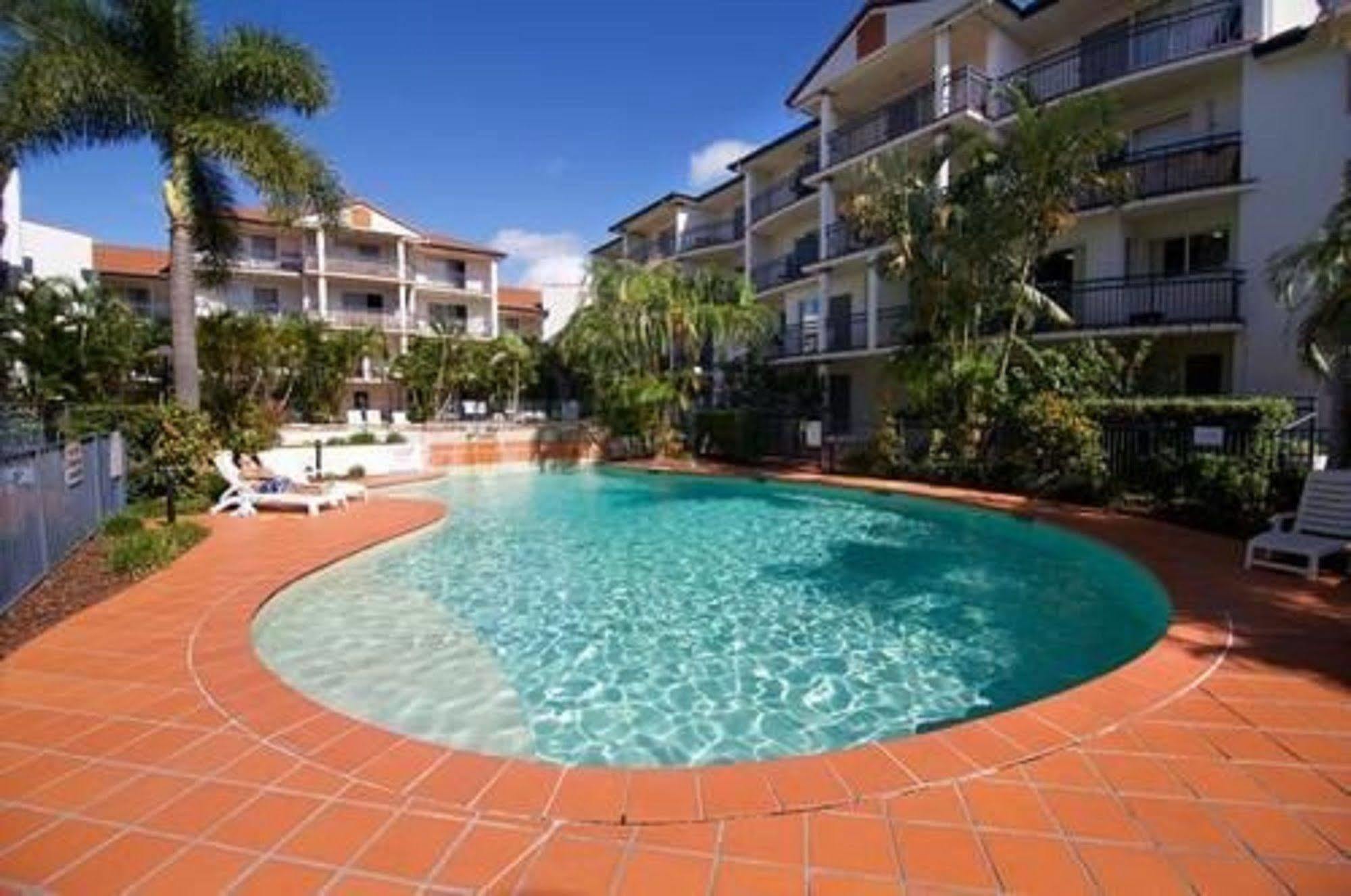 Blue Water Bay Villas Gold Coast Esterno foto